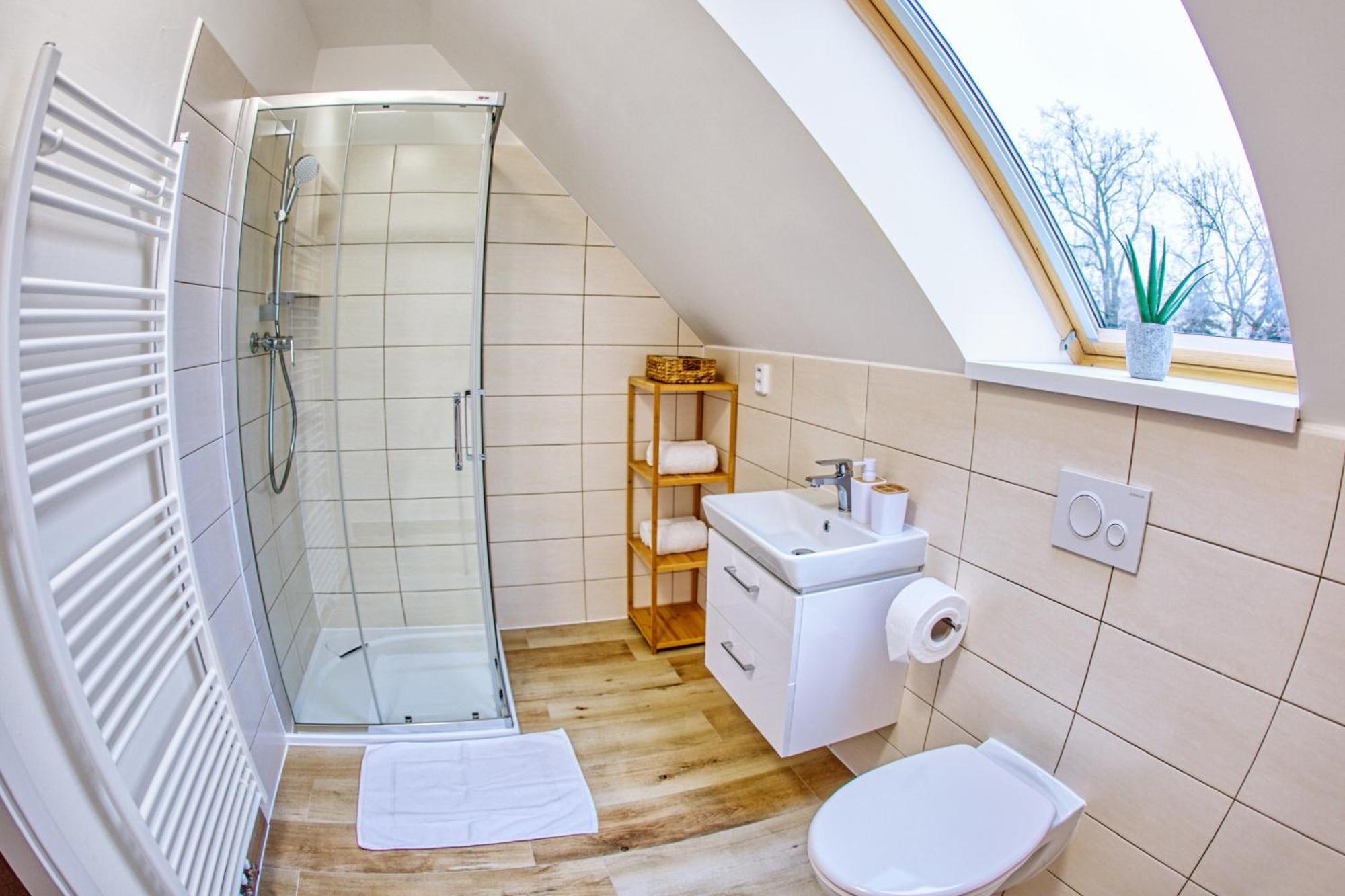 Hotel A Restaurace Ruze Podborany エクステリア 写真